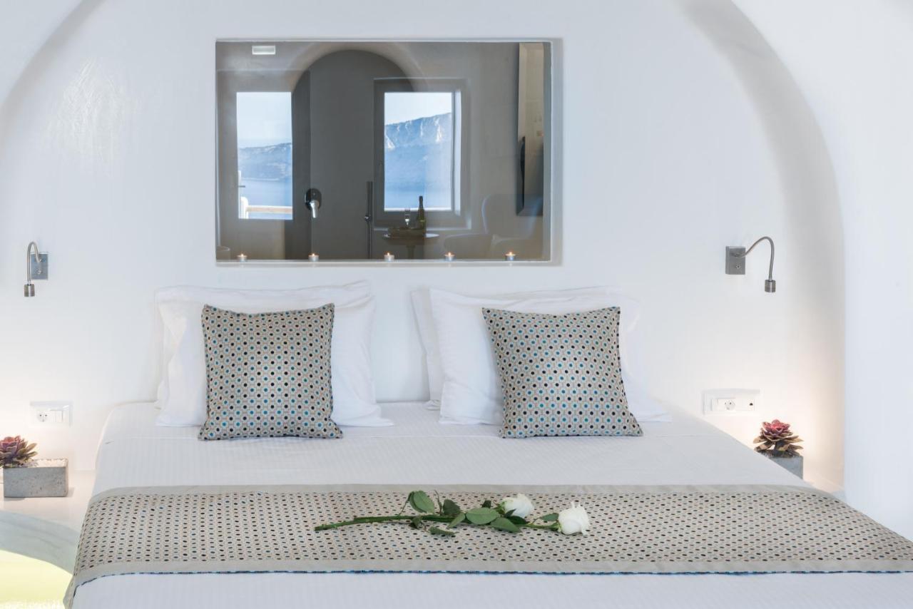 Maregio Suites (Adults Only) Oia  Ngoại thất bức ảnh