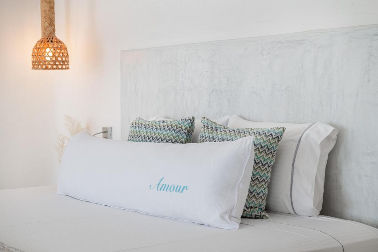 Maregio Suites (Adults Only) Oia  Ngoại thất bức ảnh